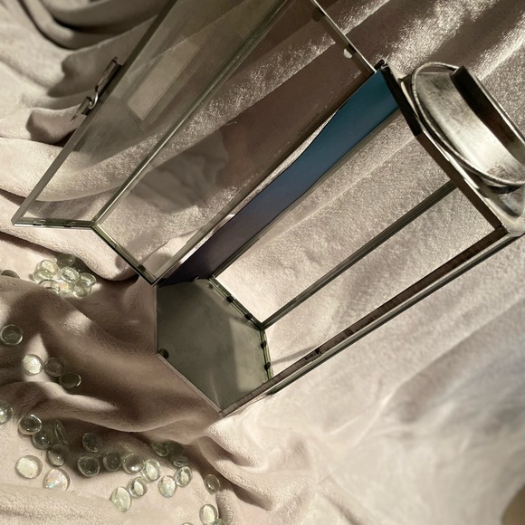 ‼️3/$33‼️ ✨🏮Metal lantern🏮✨ - Picture 6 of 6